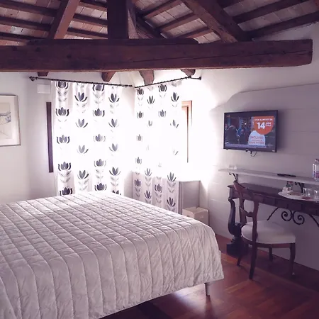 Hotel Donna Lucia Ponzano Veneto Exterior photo