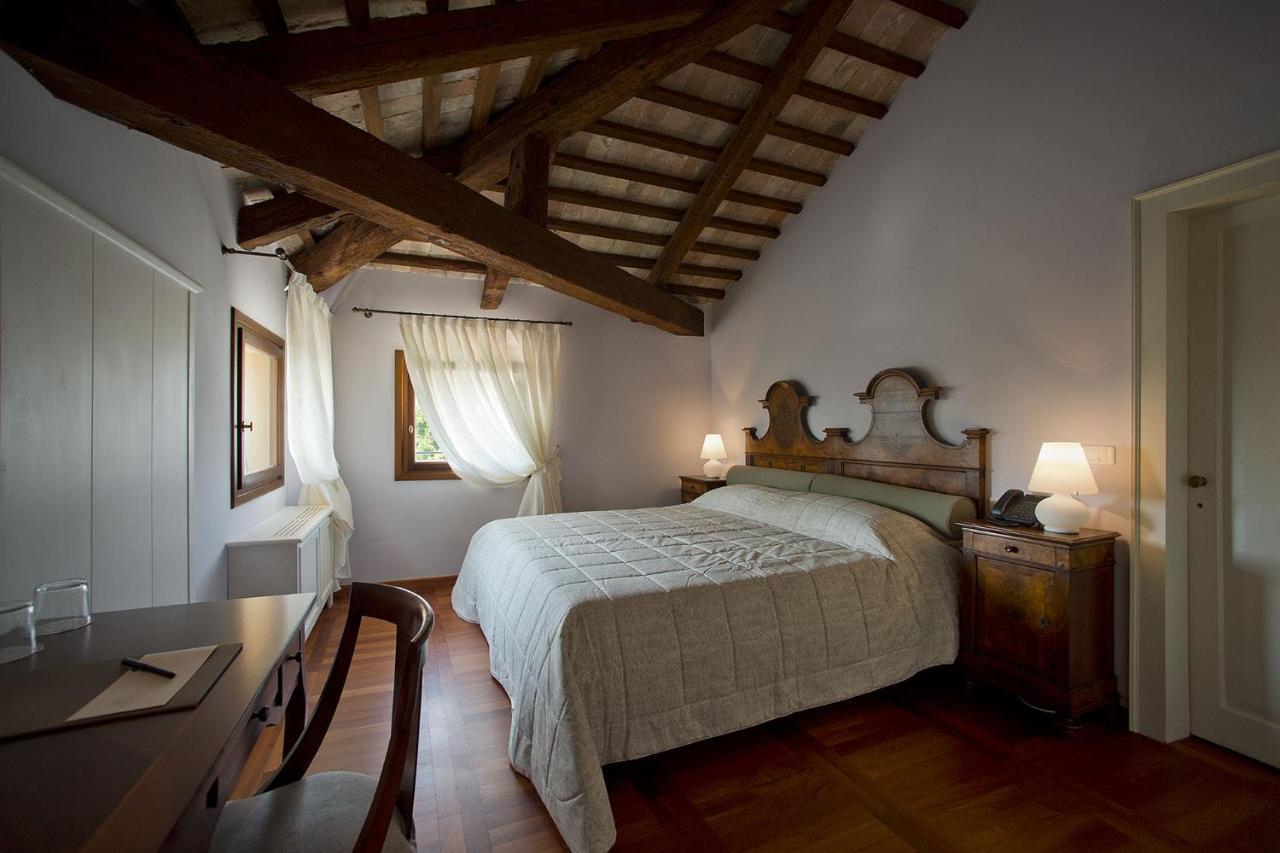 Donna Lucia Hotel 4*