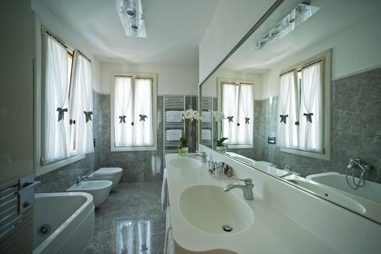 Donna Lucia Hotel 4*