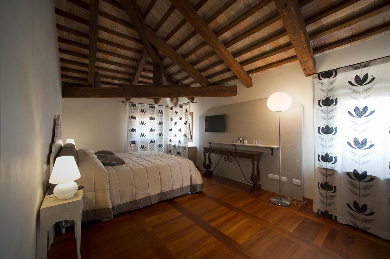 Hotel Donna Lucia 4*